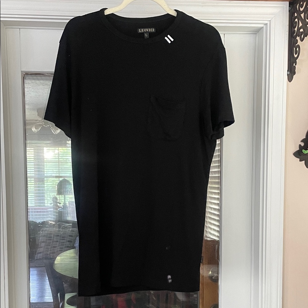 Leovici Black Short Sleeve Tee